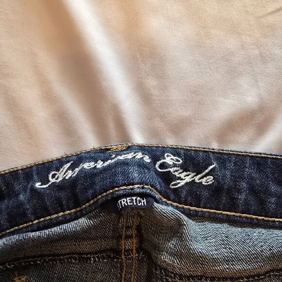 American Eagle Stretch Favorite Boyfriend Jeans Size 12 Short - Picture 6 of 8